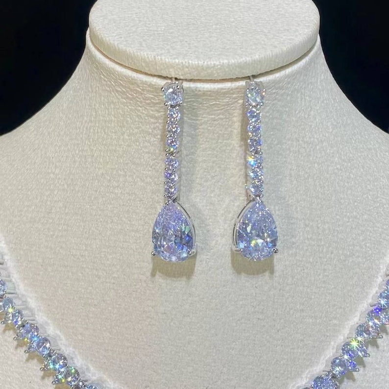 Prescilla - Exquisite timeless crystal drop necklace set