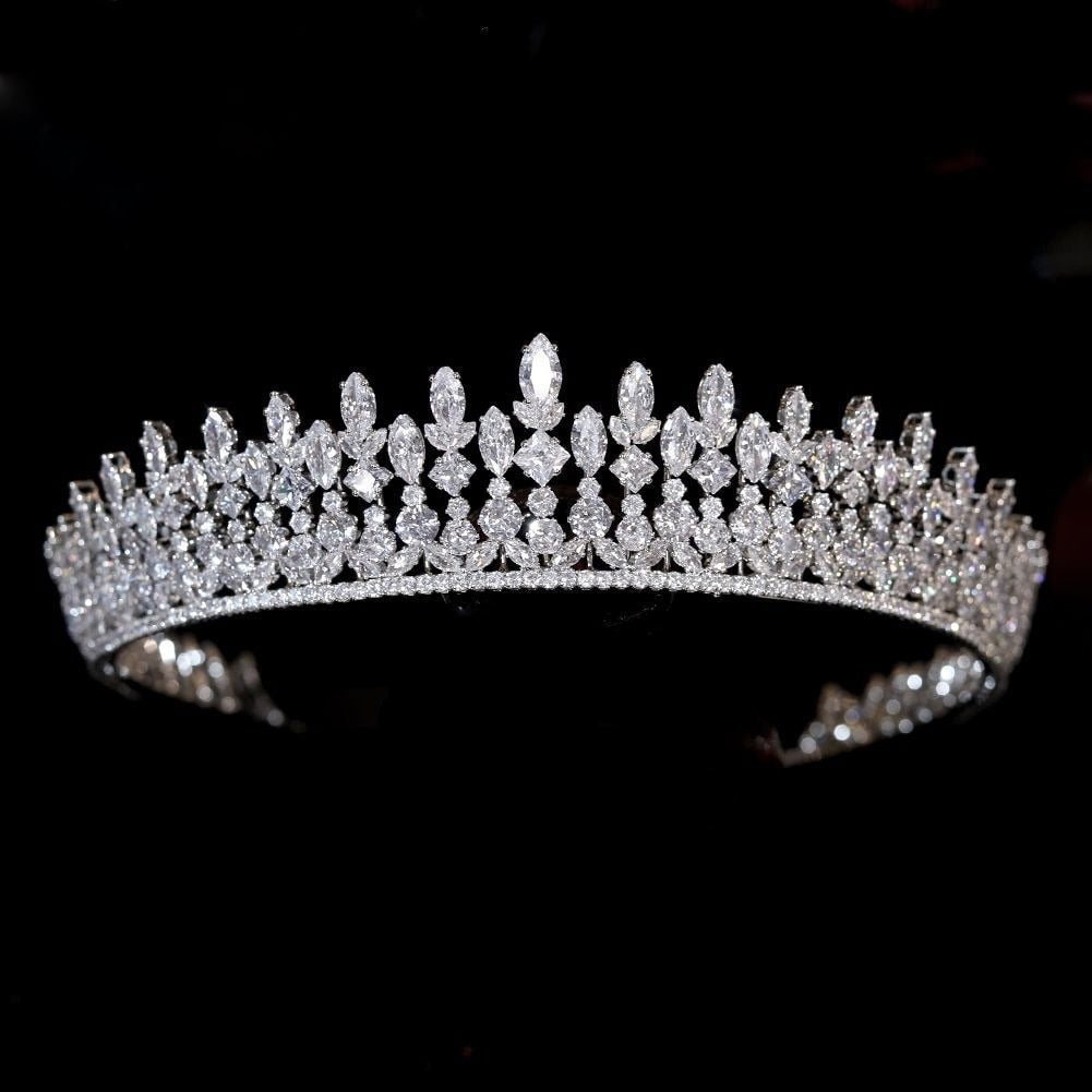 Mariel - Beautiful crystal Tiara