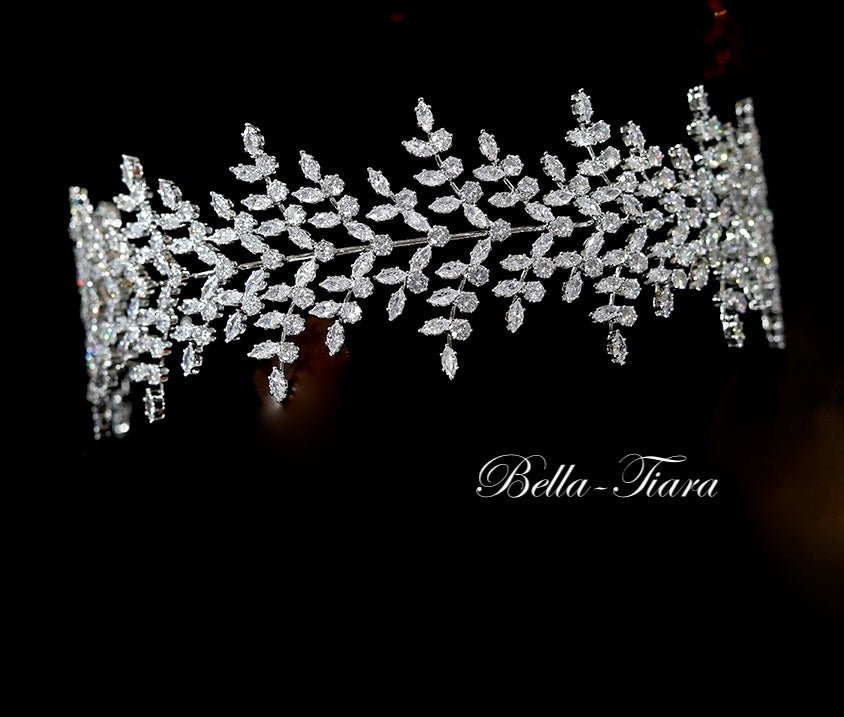 Linda - Beautiful crystal wedding headband