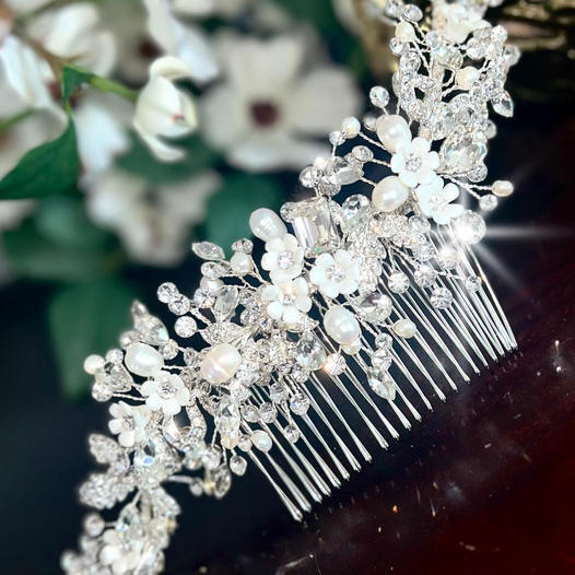 Pearl bridal hair comb