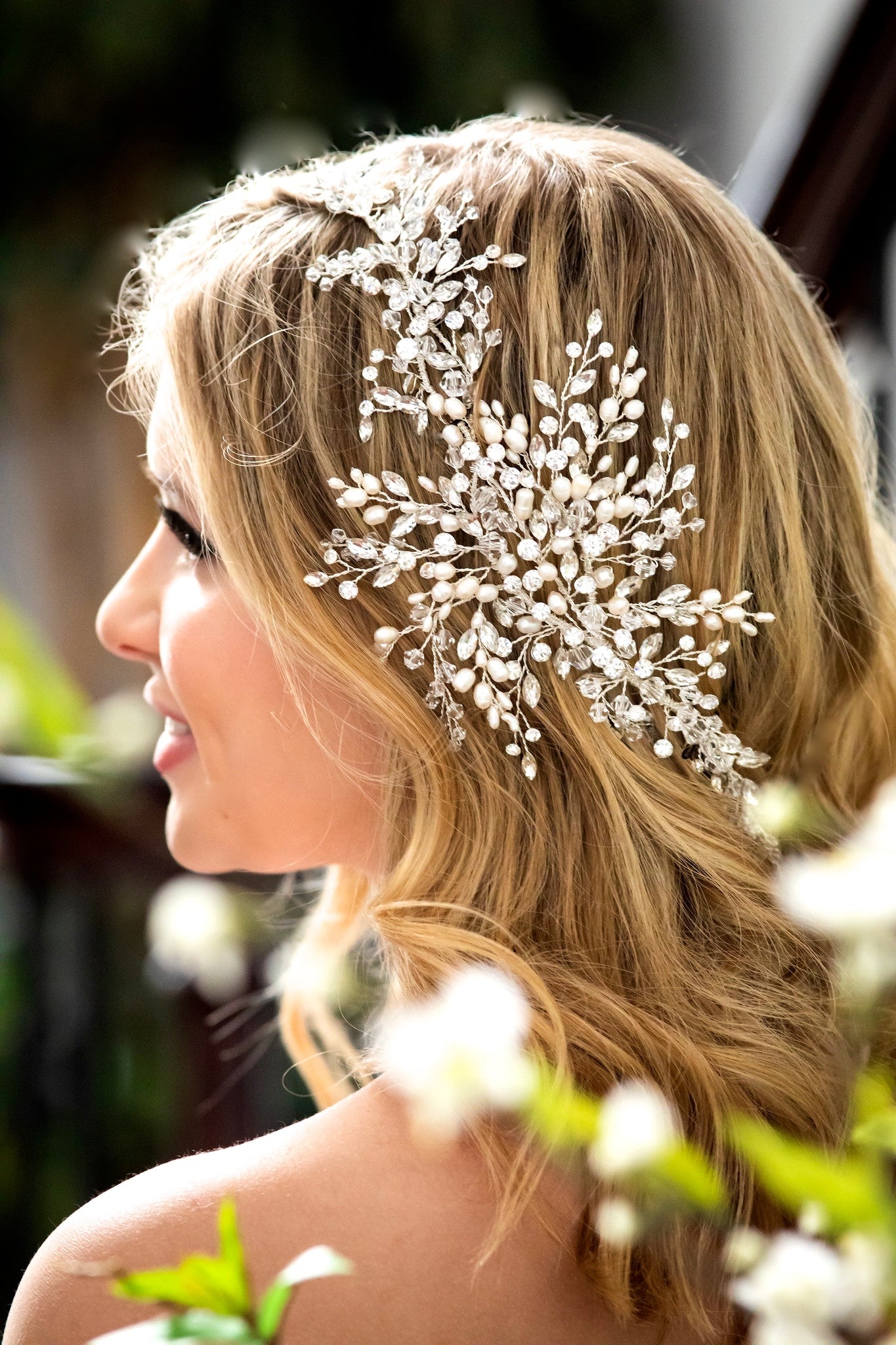 Pearl head piece